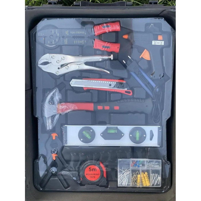 Набір інструментів у валізі з тріскачкою ART 408 (1 шт./ясть)